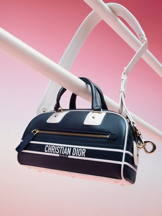 自宅でエクササイズ! 新作「ディオール ヴァイブ」を纏ったトップアスリートがそれぞれのデモンストレーションを披露