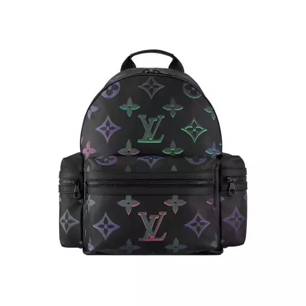 幅広いシーンで活躍! ルイ・ヴィトンからモノグラム・パターンが印象的なメンズの新作バックが登場