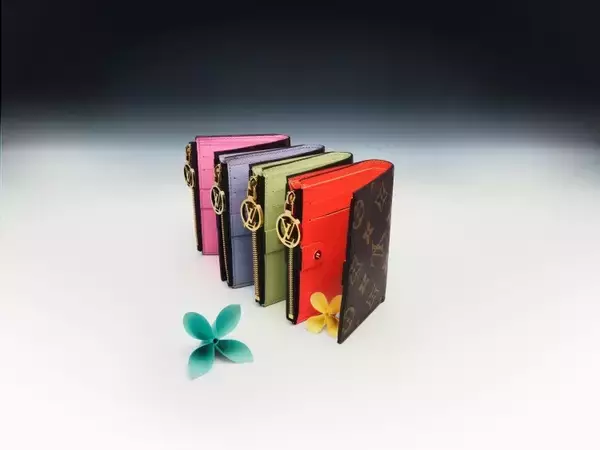 「一粒万倍日と天赦日が重なる8月4日は今年最後のスーパーラッキーデー。ルイ・ヴィトンの財布で運気をアップ!」の画像