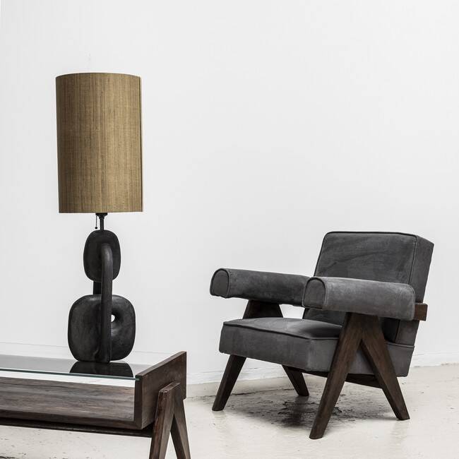 新宿伊勢丹でヴィンテージのデザイナーズ作品と現代アーティストによる家具作品をひとつの空間でスタイリング提案