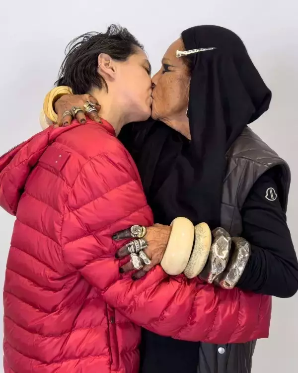 「Moncler × Rick Owens、初のサマーコレクションを発表──「ブルーコリック」が描く都市と自然のあいだ」の画像