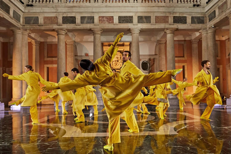 マックスマーラがヴェネチアのニューイヤーコンサート「La Fenice in Venezia」のバレエ衣装をデザイン