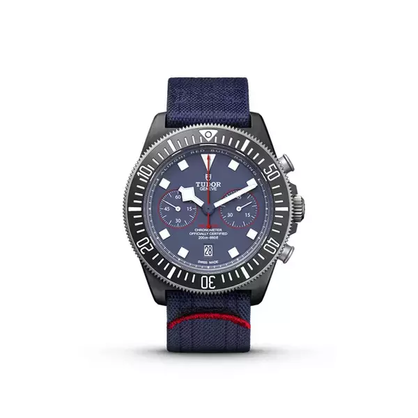 「チューダーが アリンギ・レッドブル・レーシングとのパートナーシップを記念した新作を発表」の画像