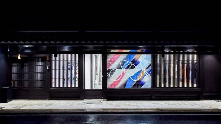 A-POC ABLE ISSEY MIYAKEとSOAR NYが挑む、「衣服とグラフィックデザインの新境地」