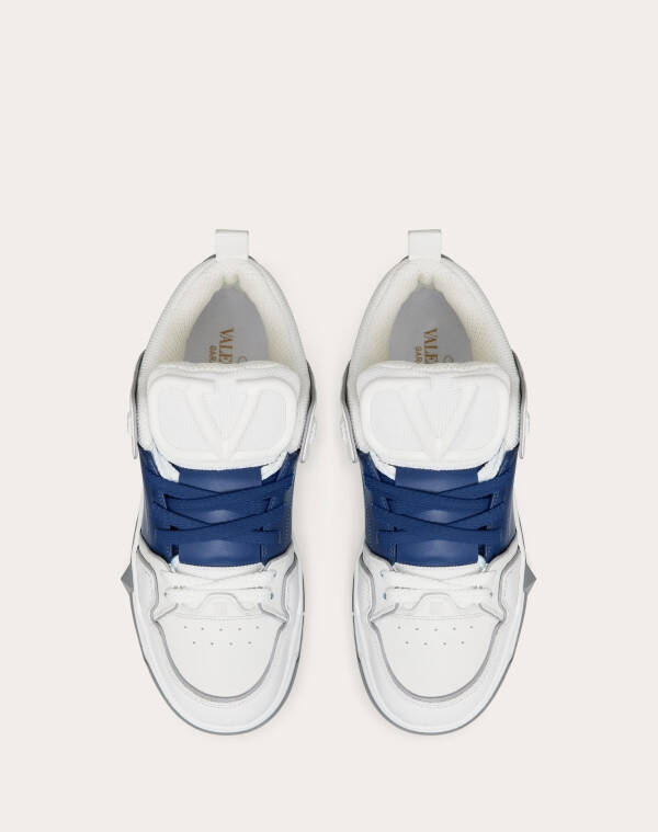 ヴァレンティノ ガラヴァーニが2022年プレフォールの新作スニーカー「オープン スケート」を発売