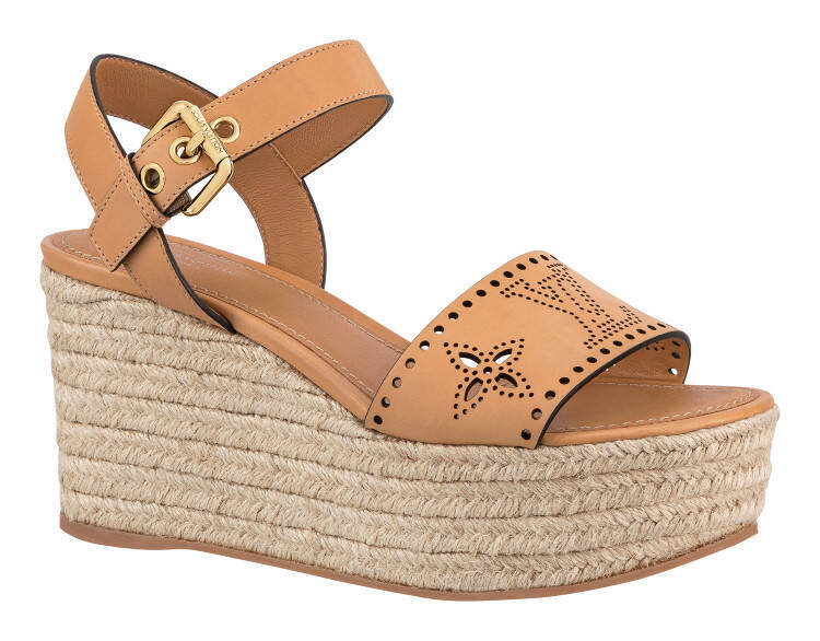 夏のエスプリを体現するルイ・ヴィトンのエスパドリーユサンダル (2022  