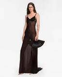 「【ルック】バレンシアガがSPRING 26コレクションを発表。デムナによる最後のプレタポルテコレクション」の画像8