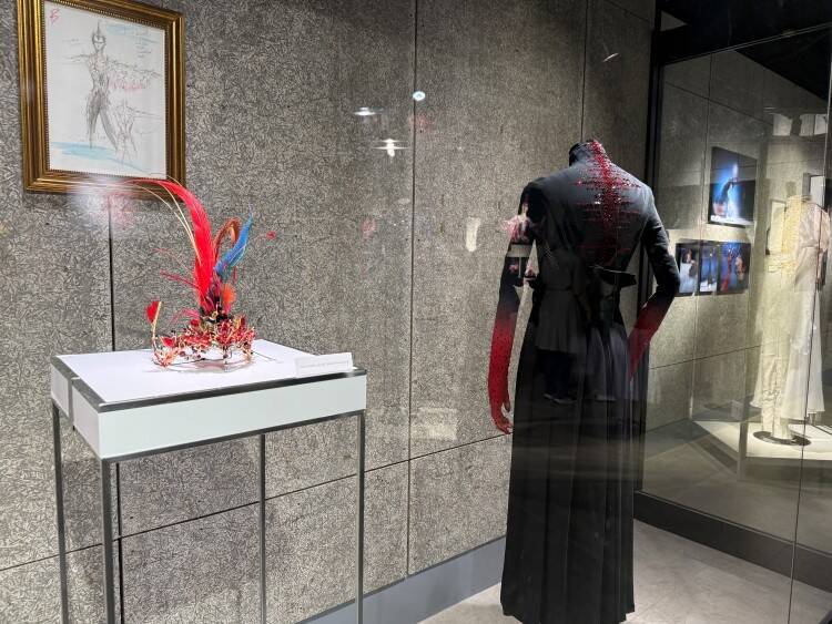 氷上のオートクチュール、その創作の軌跡──羽生結弦×伊藤聡美『Couture on Ice』衣装＆写真展開催