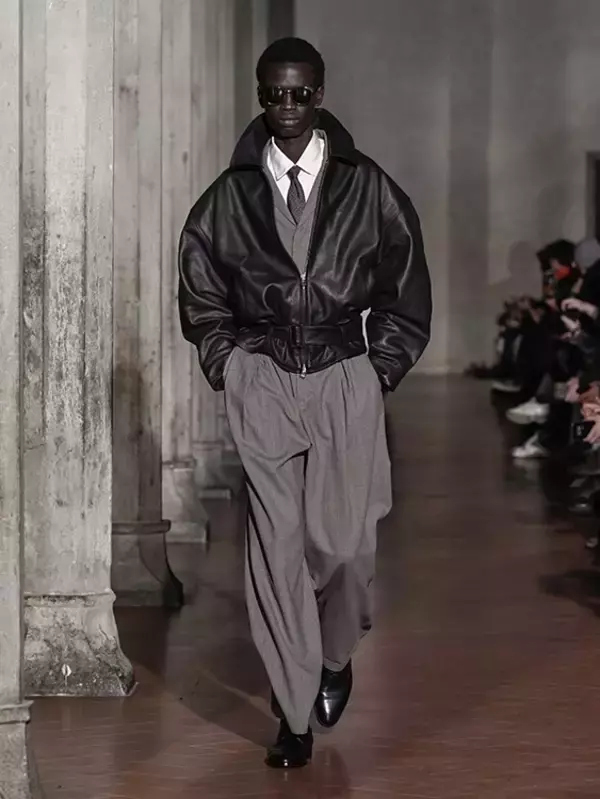 「SOSHIOTSUKI 2026年秋冬、ピッティ・ウオモで提示されたテーラリングの再解釈」の画像