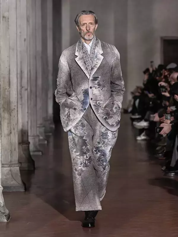 「SOSHIOTSUKI 2026年秋冬、ピッティ・ウオモで提示されたテーラリングの再解釈」の画像