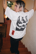 テンダーパーソンがLA発のストリートブランド「MOMFORMAL」とコラボ、Tシャツ2型を発売