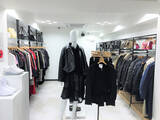 「ゲオ運営「セカンドストリート」初のウィメンズ専門店が新宿に、ギャルソンからA.P.C.まで展開」の画像1