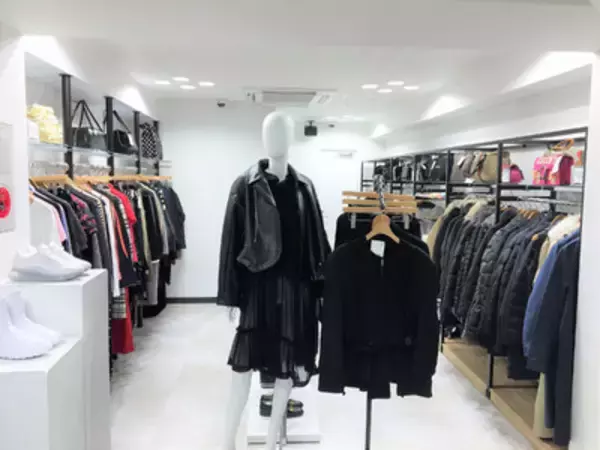 ゲオ運営「セカンドストリート」初のウィメンズ専門店が新宿に、ギャルソンからA.P.C.まで展開