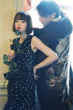 「蜷川実花がH＆M×ジャンバティスタ・ヴァリを撮影、モデルに中川大志や玉城ティナを起用」の画像1