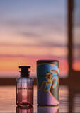 「「ルイ・ヴィトン」新作香水はカリフォルニアのサンセットをイメージ、マンダリンやアンブレットシードを調香」の画像1