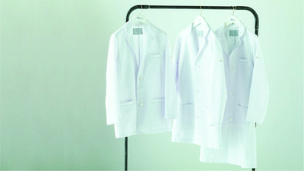 クラシコと ロンハーマン のコラボ第4弾 ジャケットタイプの白衣と新色のスクラブを発売 年7月16日 エキサイトニュース