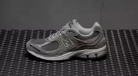 ニューバランス 即完売した人気モデル 327 のグレーを再販 年10月24日 エキサイトニュース