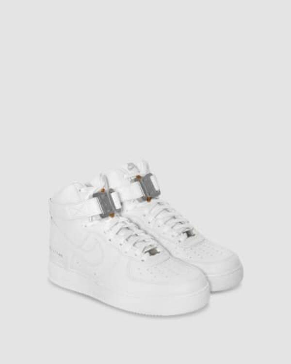 ナイキ 1017 アリックス 9smのバックル付き エア フォース 1 に新色 ホワイトカラーを発売 年11月日 エキサイトニュース