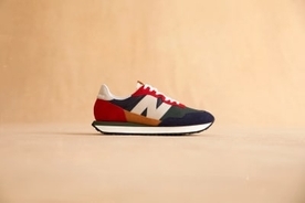 ポケモン生誕25周年記念 リーバイスから90年代風のコレクション登場 21年2月9日 エキサイトニュース