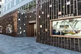 エルメスからチークが初登場 ピンクがメインの全8色をラインナップ 21年3月2日 エキサイトニュース 2 2