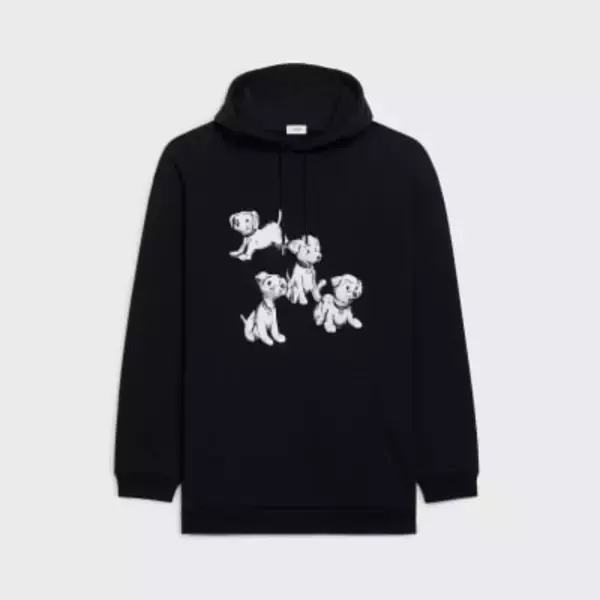 セリーヌ銀座がリニューアルオープン、限定アイテムや22年春コレクションの先行販売も