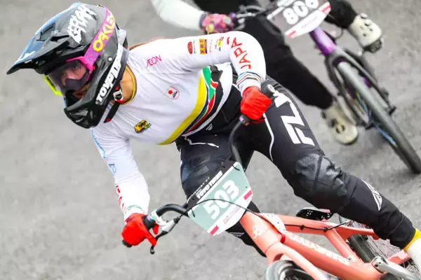 「男子エリートは中井飛馬が大会2連覇！女子は畠山紗英が2年ぶりのタイトル獲得！「第42回全日本自転車競技選手権 BMXレーシング」」の画像