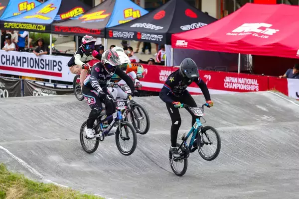 「男子エリートは中井飛馬が大会2連覇！女子は畠山紗英が2年ぶりのタイトル獲得！「第42回全日本自転車競技選手権 BMXレーシング」」の画像