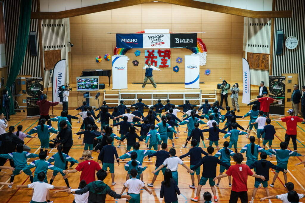 子どもたちの身近なヒーローとして、夢や目標へ挑戦する背中を後押ししたい「MIZUHO BLUE DREAM BREAKING LIMITS Workshop Tour 2025」イベントレポート