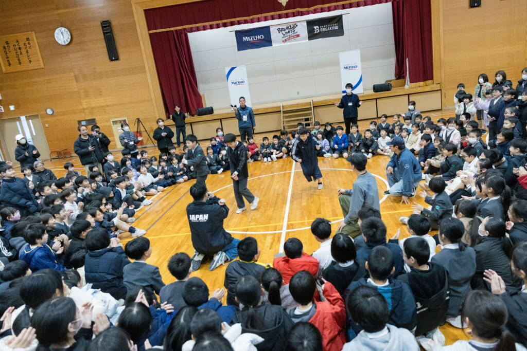 子どもたちの身近なヒーローとして、夢や目標へ挑戦する背中を後押ししたい「MIZUHO BLUE DREAM BREAKING LIMITS Workshop Tour 2025」イベントレポート