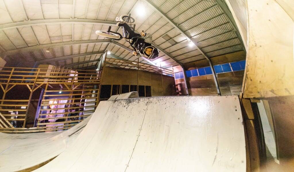 弱冠5歳のBMXライダー田村紬が「バックフリップ男子最年少記録」でギネス世界記録™を樹立！