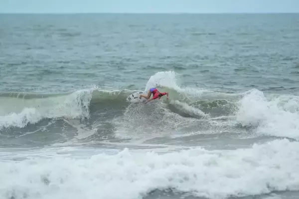 「Mera Group Corporation The Open Miyazaki Pro QS2000 木崎浜で熱戦！小林桂・川瀬心那が栄冠に輝く」の画像