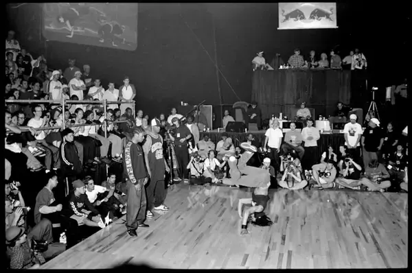 「伝説のダンスバトルイベント「Red Bull Lords of the Floor」日本代表として出場するTAISUKE独占インタビュー」の画像