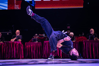 【WDSF Breaking for Gold 最終戦】BBOY ISSIN・ BGIRL RIKOが金メダルを獲得！