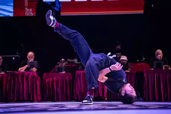 【WDSF Breaking for Gold 最終戦】BBOY ISSIN・ BGIRL RIKOが金メダルを獲得！