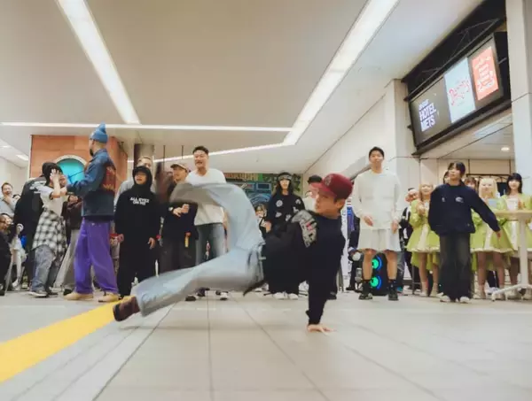 「ブレイキン聖地“溝の口”に世界的アーティスト「DRAGON76」のミューラルアートが誕生！【本人インタビュー】」の画像