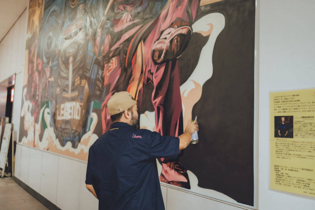 ブレイキン聖地“溝の口”に世界的アーティスト「DRAGON76」のミューラルアートが誕生！【本人インタビュー】