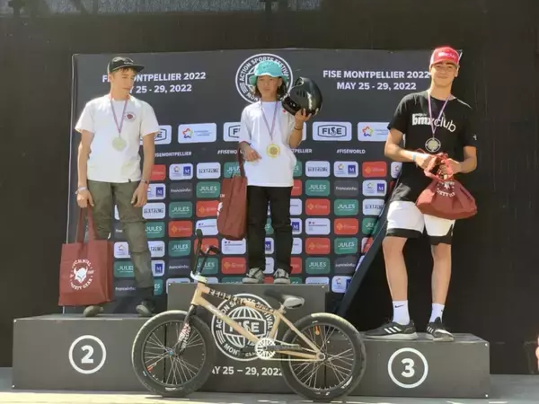 「弱冠12歳の松本翔海が初国際大会で初優勝「FISE Montpellier 2022」BMXフリースタイル パーク種目 男子ジュニア」の画像