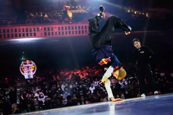 「ISSIN & Rikoが優勝！歴史的な一夜となった「Red Bull BC One World Final Tokyo 2025」」の画像
