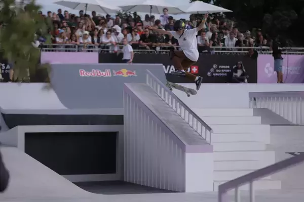 「最後の最後に決め切ったベストトリックで大逆転「World Skateboarding Tour :ローザンヌ・ストリート 2023」- パリ五輪予選大会 / 女子ストリート決勝」の画像