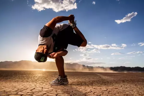 「BBOY TOAが「MONSTER ENERGY BREAKERS」に加入。日本人ダンサーとして初のモンスターエナジーとスポンサーシップも締結！」の画像
