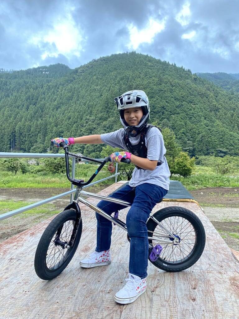 「みんなから憧れられるBMXライダーになりたい」弱冠15歳のBMXエリートライダー小澤楓が目指す将来の姿