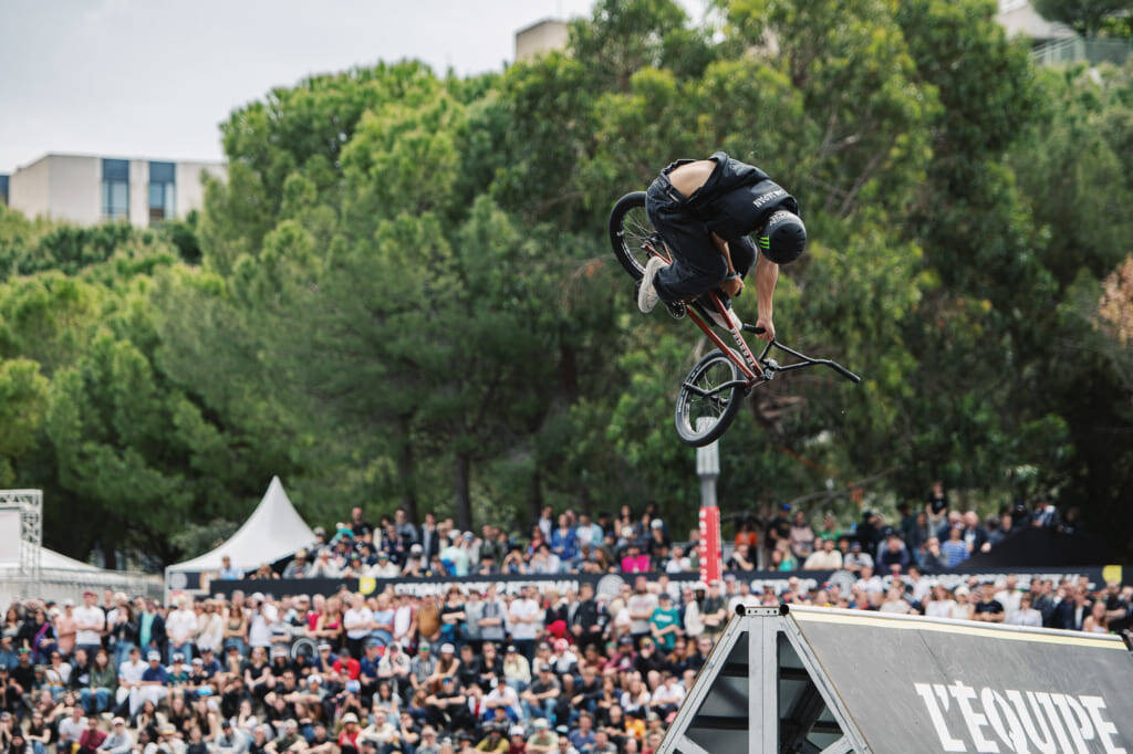 BMXの世界大会が5年ぶりに日本で開催「UCI BMX FREESTYLE WORLD CUP ENOSHIMA JAPAN」の見どころと楽しみ方