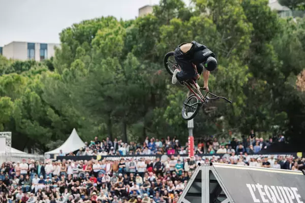 「BMXの世界大会が5年ぶりに日本で開催「UCI BMX FREESTYLE WORLD CUP ENOSHIMA JAPAN」の見どころと楽しみ方」の画像