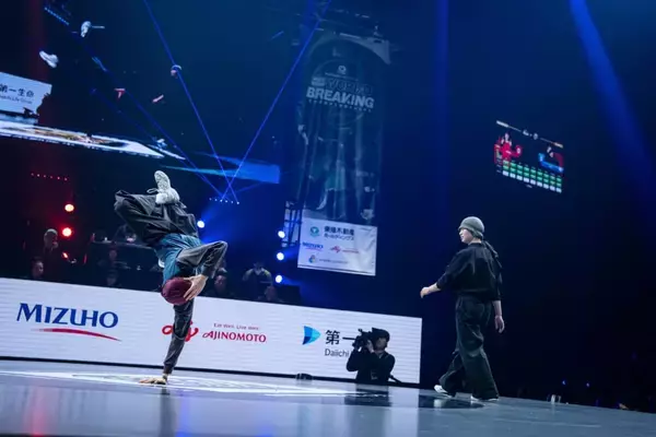 「世界王者の座は挑戦者に。B-Boy ShigekixとB-Girl Royalが世界選手権初優勝「東急不動産ホールディングスWDSF世界ブレイキン選手権2025久留米」」の画像
