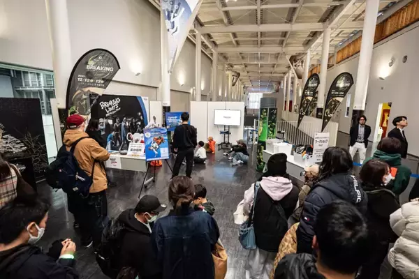 「世界王者の座は挑戦者に。B-Boy ShigekixとB-Girl Royalが世界選手権初優勝「東急不動産ホールディングスWDSF世界ブレイキン選手権2025久留米」」の画像