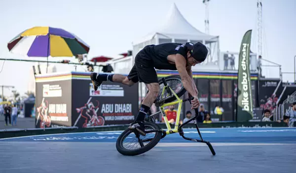 今が人生で一番幸せ。佐々木元が悲願の世界選手権初優勝「2022UCIアーバンサイクリング世界選手権」BMXフラットランド種目