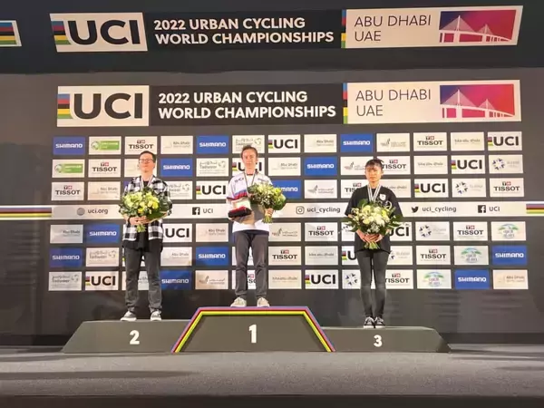 「今が人生で一番幸せ。佐々木元が悲願の世界選手権初優勝「2022UCIアーバンサイクリング世界選手権」BMXフラットランド種目」の画像