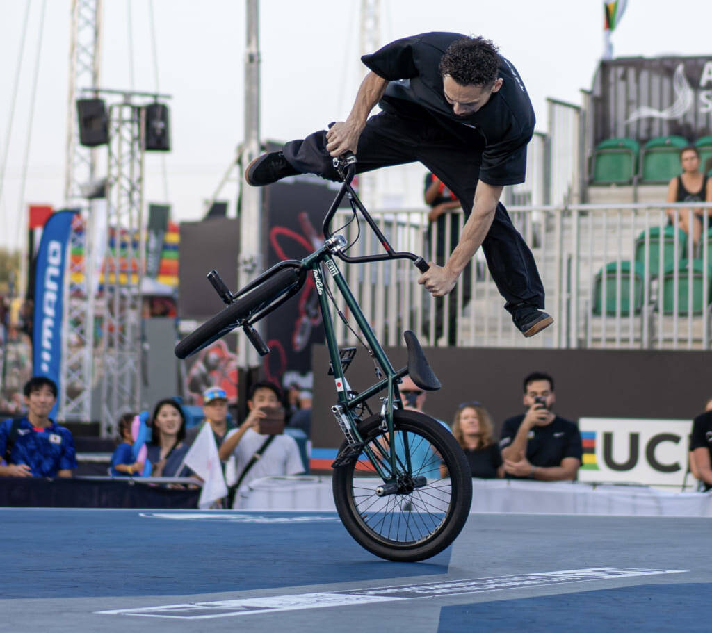 今が人生で一番幸せ。佐々木元が悲願の世界選手権初優勝「2022UCIアーバンサイクリング世界選手権」BMXフラットランド種目