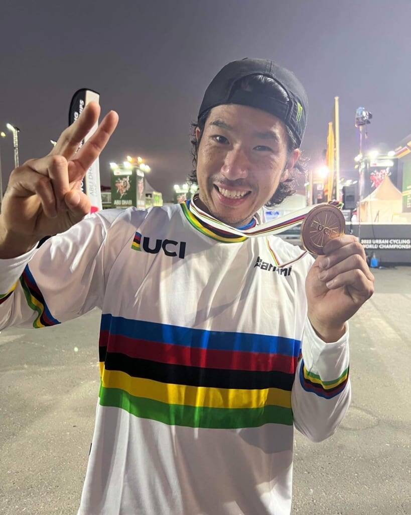 今が人生で一番幸せ。佐々木元が悲願の世界選手権初優勝「2022UCIアーバンサイクリング世界選手権」BMXフラットランド種目