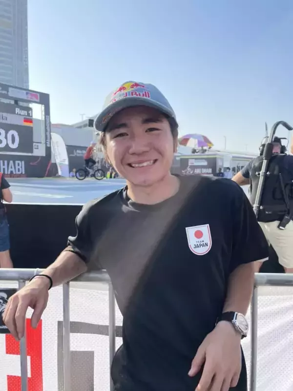 「今が人生で一番幸せ。佐々木元が悲願の世界選手権初優勝「2022UCIアーバンサイクリング世界選手権」BMXフラットランド種目」の画像